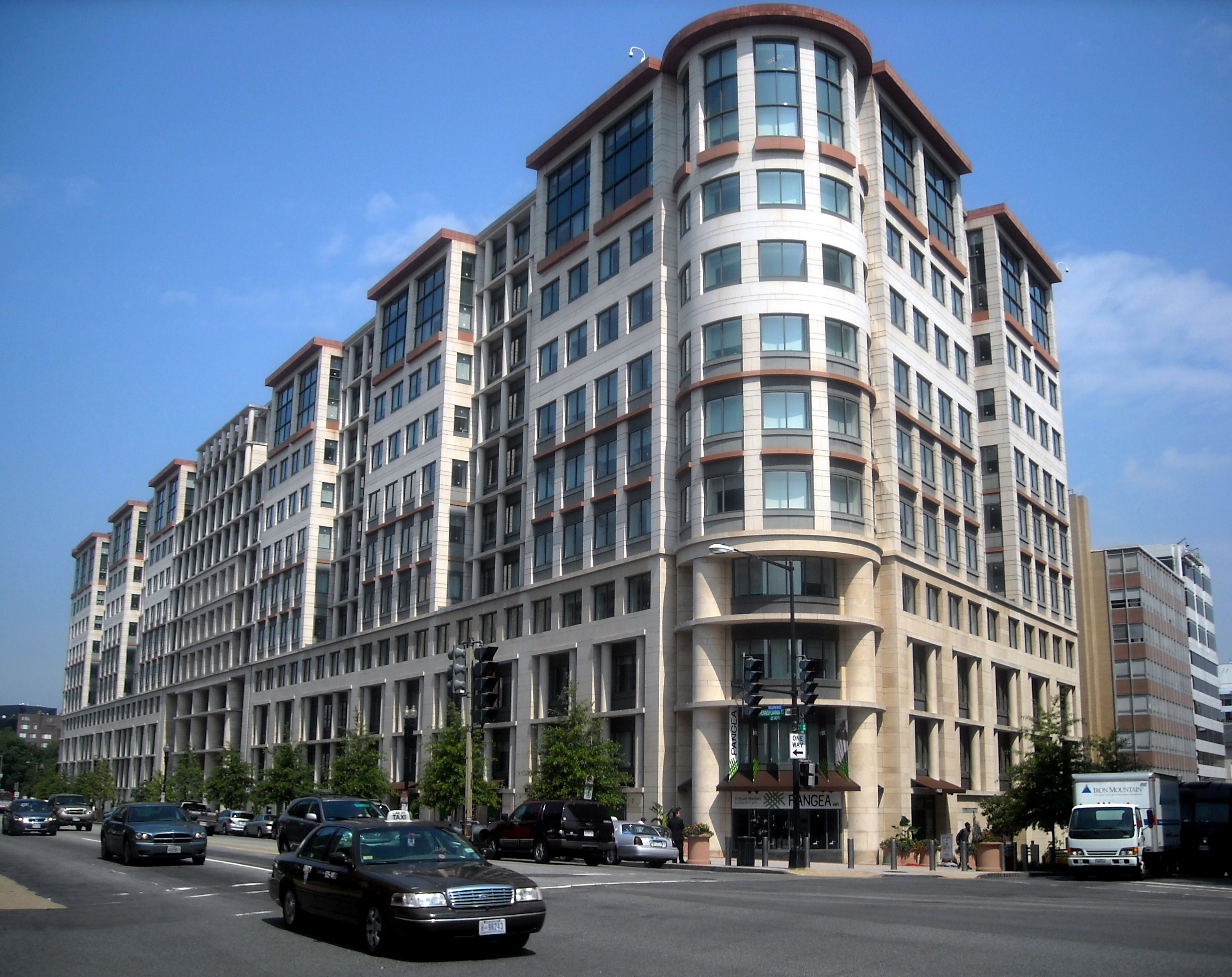Здание Международной финансовй корпорации в Вашингтоне