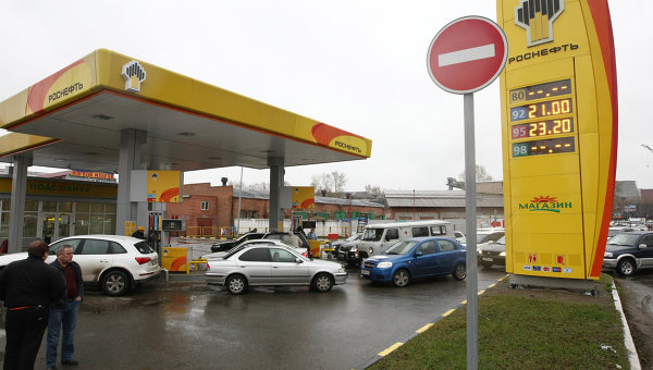 АС накажет «Роснефть» за высокую цену бензина