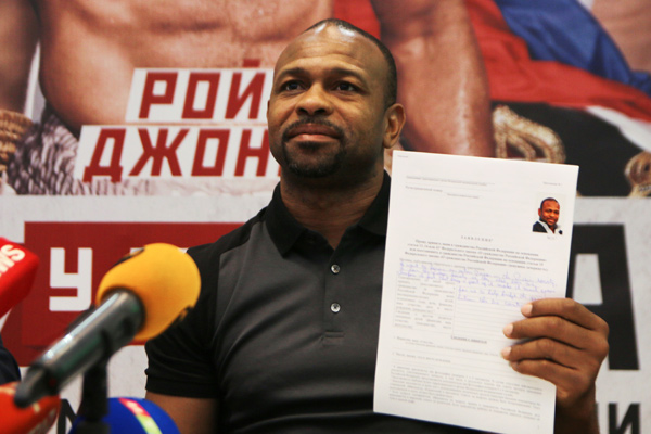 Рой Джонс завершит боксерскую карьеру из-за переезда в РФ