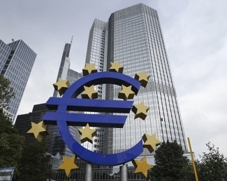 ЕЦБ не решился увеличить QE: чего ждать от ФРС
