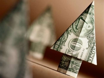 Доллар бьет рекорды – зафиксирована самая высокая стоимость американской валюты в 2015 году