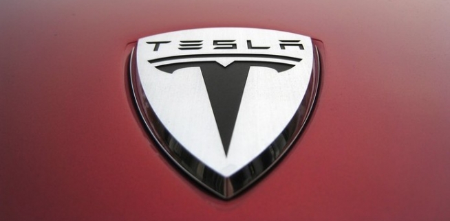 Tesla выпускает новую батарею для электромобилей Model S и Model X