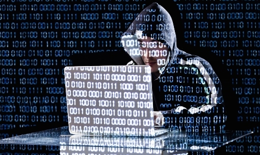 Опечатка в коде криптовалюты позволила хакеру украсть 680000 долларов