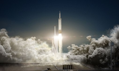 В следующем году SpaceX отправит туристов к Луне